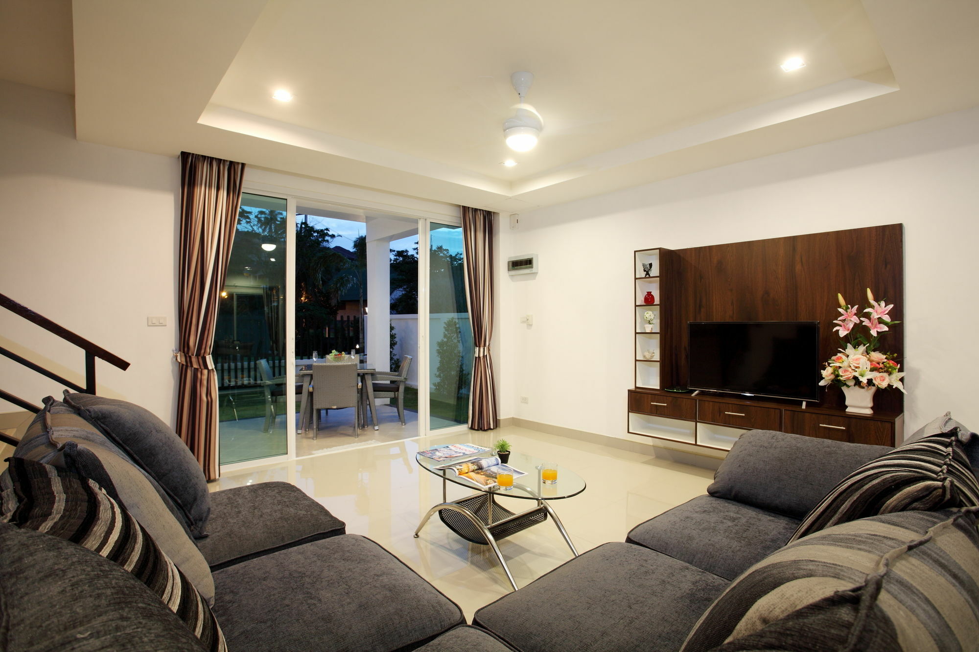 Kata Hill View Villas By Kata Sea View Villas Ngoại thất bức ảnh